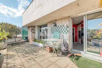 Duplex - 93 m² - 4 pièces