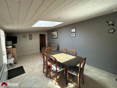 Maison - 87 m² - 5 pièces