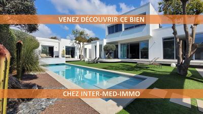 Villa - 312 m² - 7 pièces