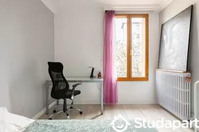 Chambre - 13 m² - 1 pièce