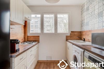 Chambre - 9 m² - 1 pièce