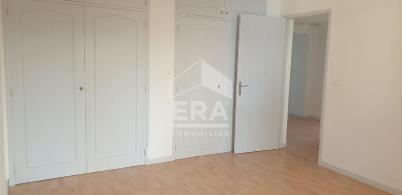 Appartement - 99 m² - 3 pièces