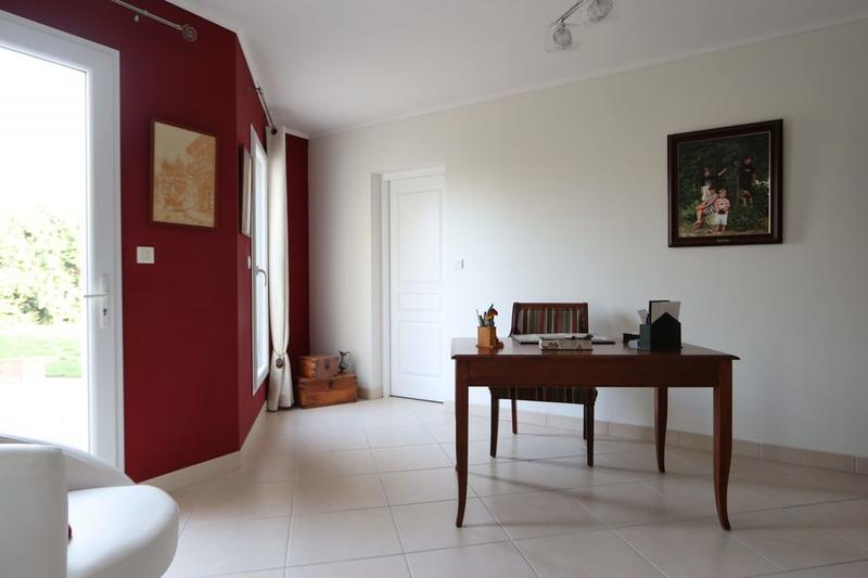 Maison - 255 m² - 10 pièces