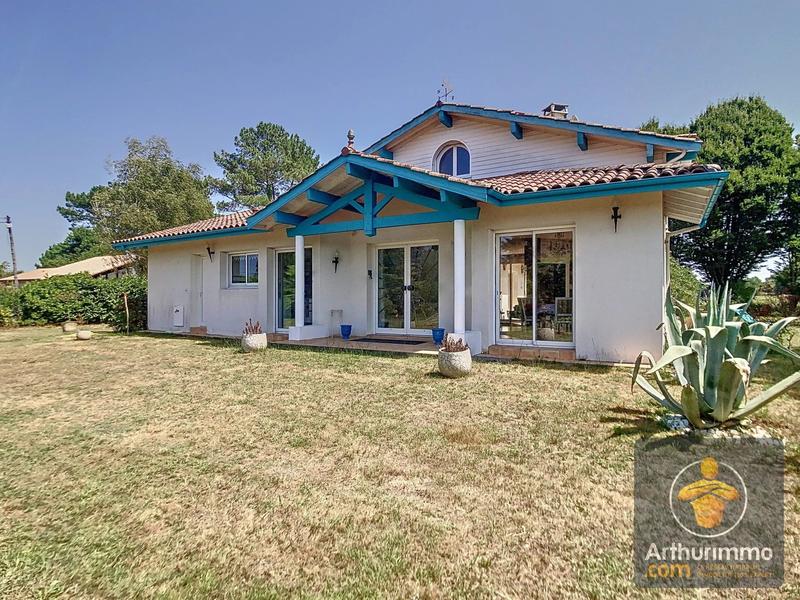 Maison - 199 m² - 6 pièces