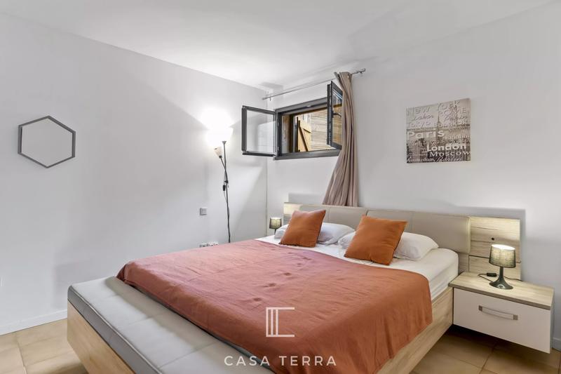 Villa - 270 m² - 11 pièces