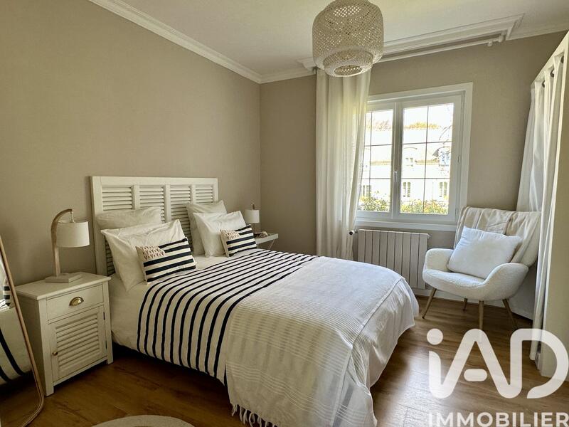 Maison - 170 m² - 8 pièces