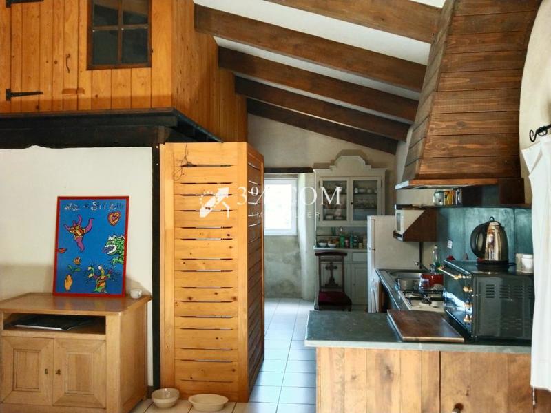 Mas - 266 m² - 11 pièces