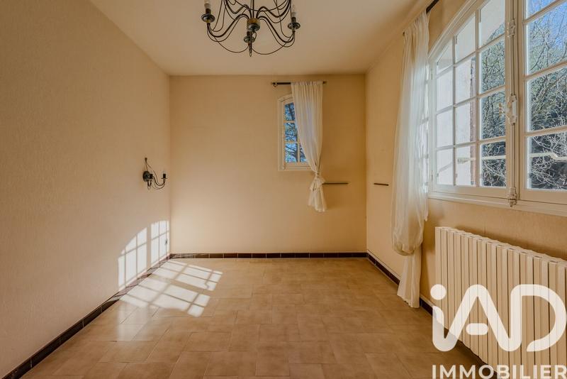 Maison - 226 m² - 8 pièces