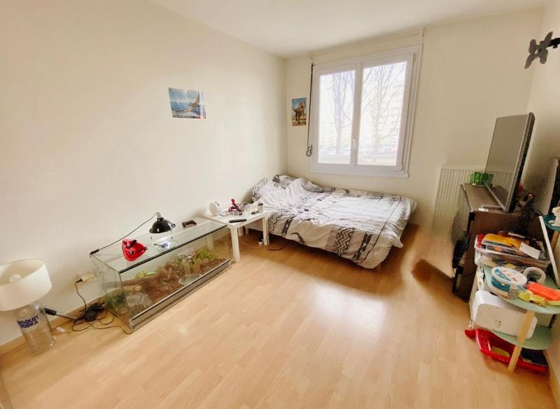 Appartement - 85 m² - 4 pièces