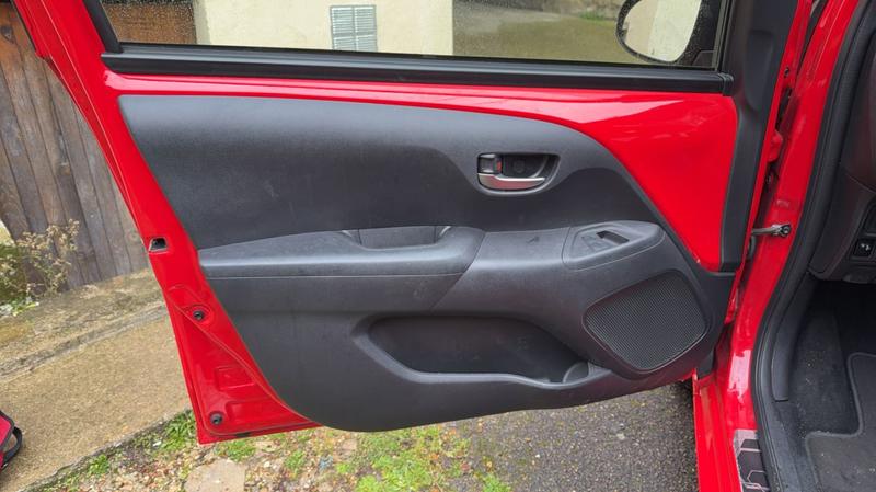 Toyota Aygo 1.0 72 X-Shift X-Play - Automatique Entretien constructeur