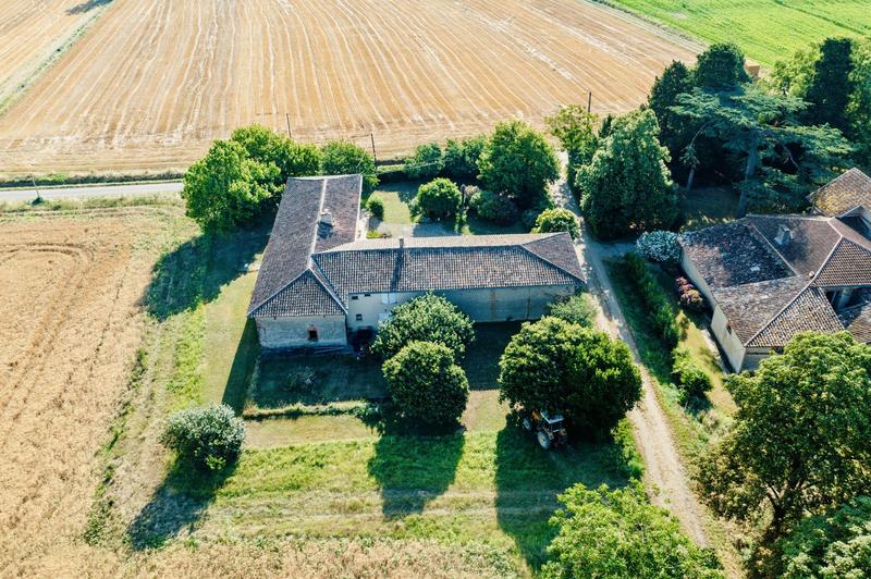 Maison - 297 m² - 9 pièces