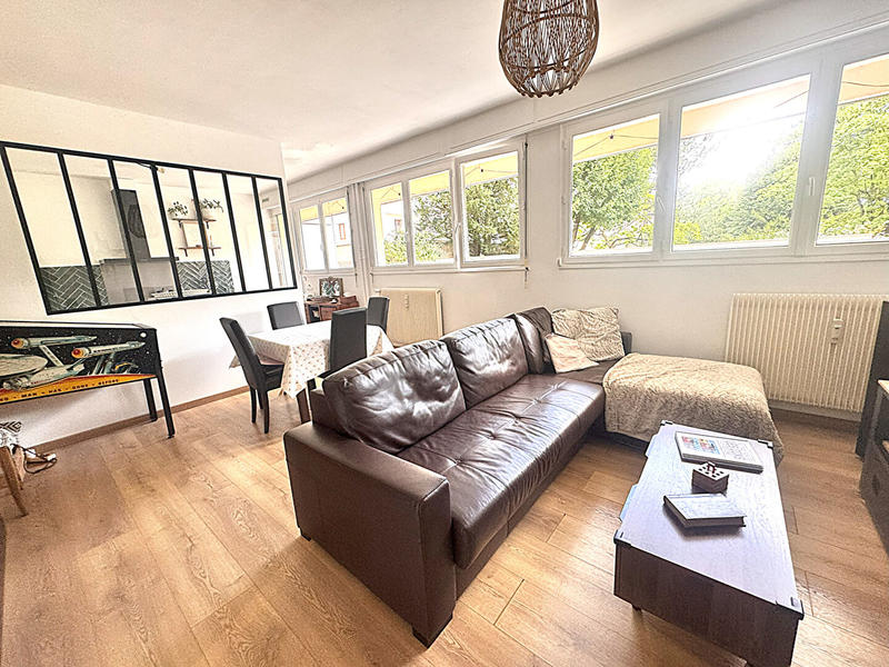 Appartement - 94 m² - 3 pièces