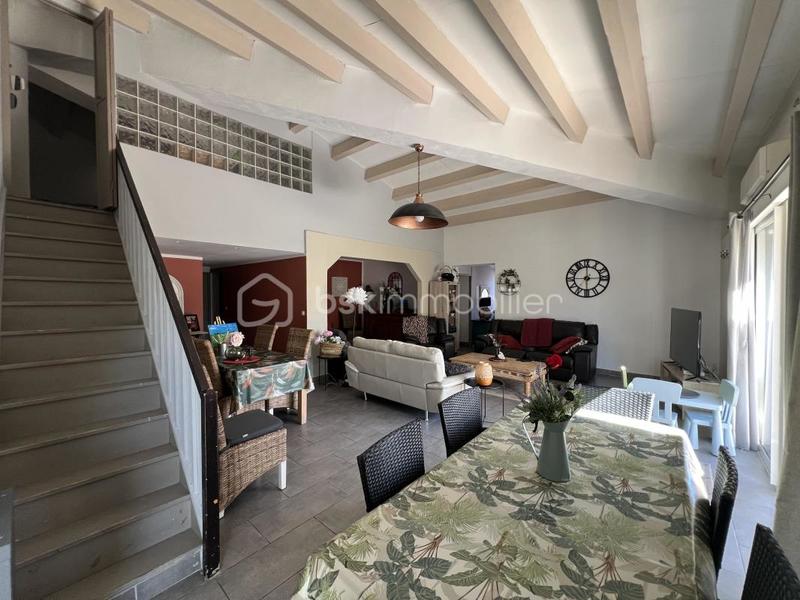 Immeuble - 800 m² - 37 pièces