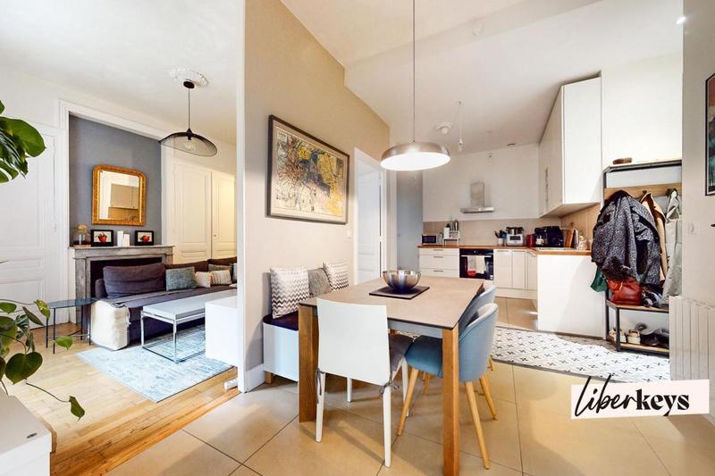 Appartement ancien - 62 m² - 2 pièces