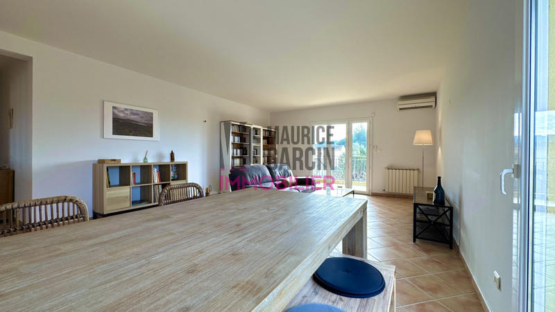 Appartement - 93 m² - 4 pièces