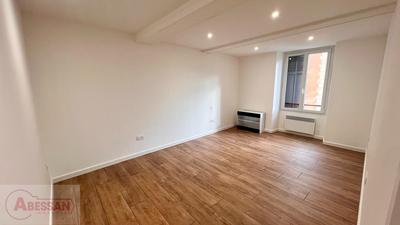 Appartement - 65 m² - 2 pièces