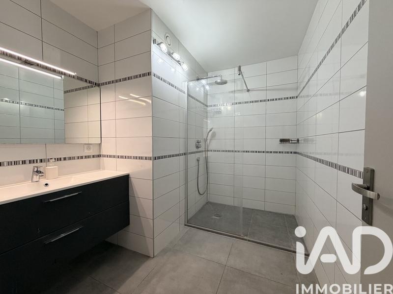 Appartement - 85 m² - 5 pièces
