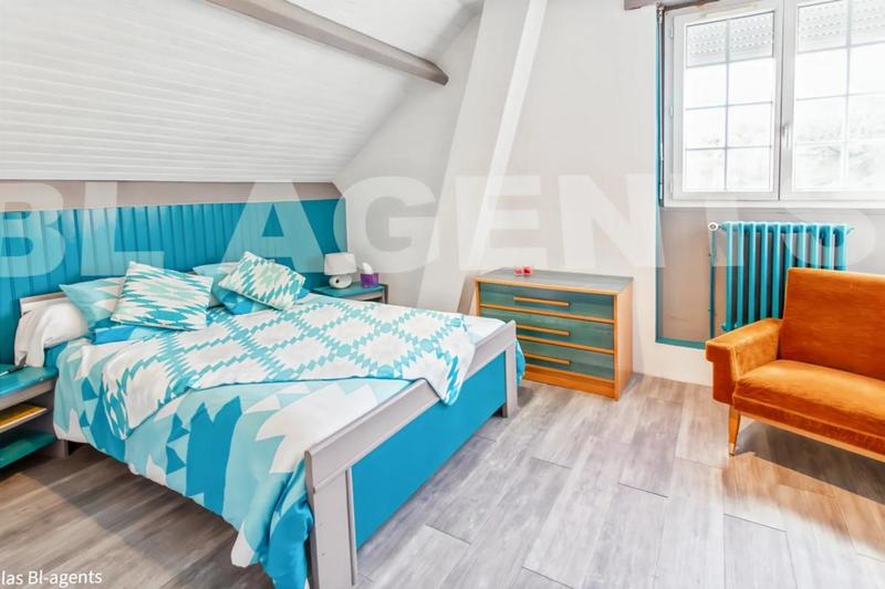 Maison - 182 m² - 6 pièces