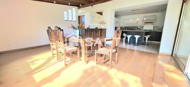 Maison - 192 m² - 7 pièces