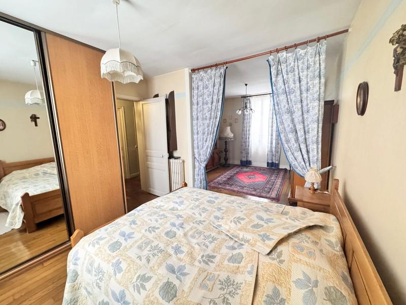 Maison - 162 m² - 7 pièces