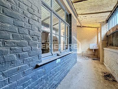 Immeuble - 138 m² - 6 pièces