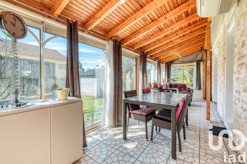 Maison - 187 m² - 8 pièces