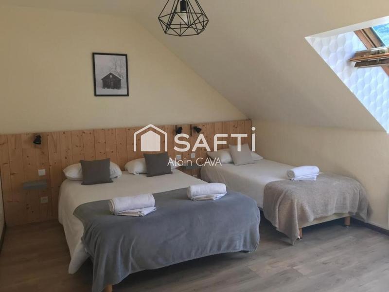 Local commercial - 4 000 m² - 17 pièces