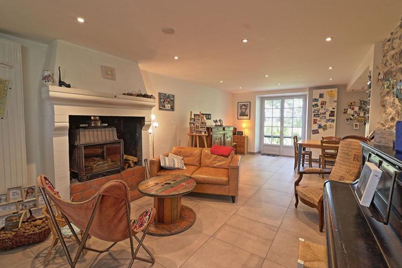 Maison - 151 m² - 8 pièces