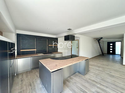 Maison - 165 m² - 6 pièces