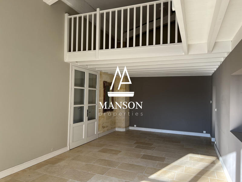 Maison - 350 m² - 10 pièces