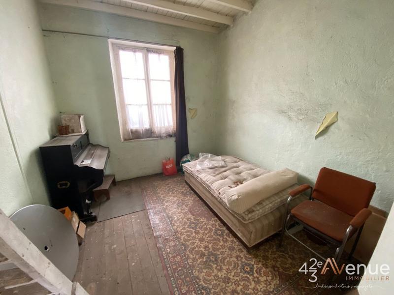 Immeuble - 162 m² - 12 pièces