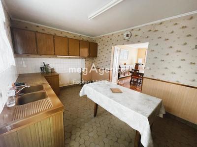 Maison - 125 m² - 7 pièces