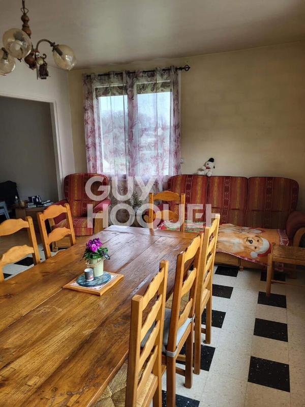 Maison - 97 m² - 5 pièces