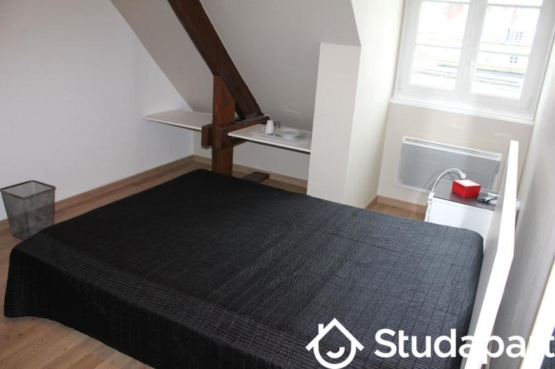 Chambre - 13 m² - 1 pièce