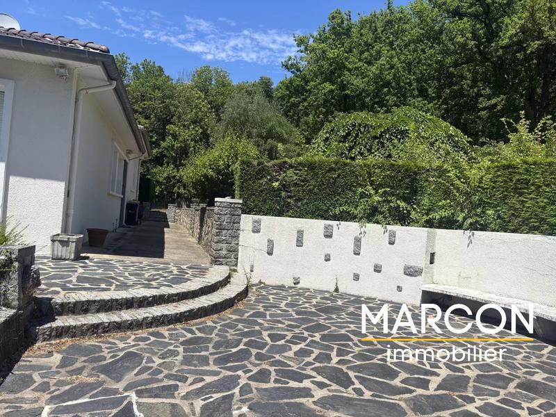 Maison - 158 m² - 6 pièces