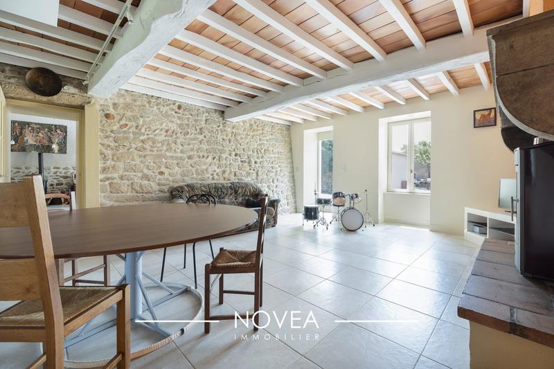 Maison ancienne - 210 m² - 5 pièces