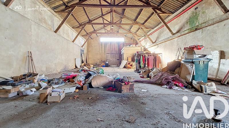 Maison - 350 m² - 2 pièces