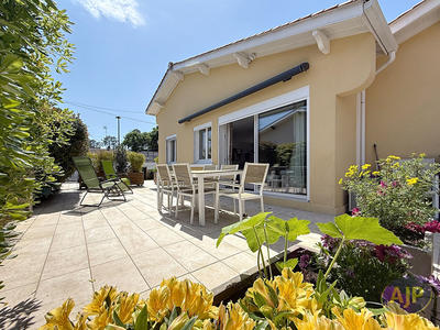 Maison - 104 m² - 4 pièces