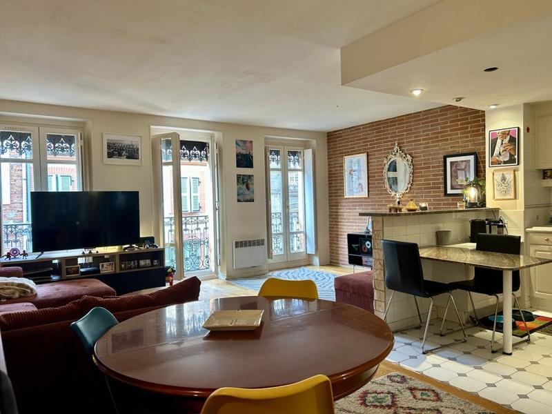 Appartement - 81 m² - 3 pièces