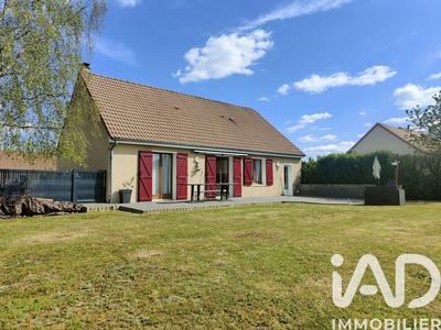 Maison - 93 m² - 4 pièces