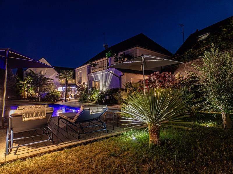 Maison de ville - 380 m² - 7 pièces