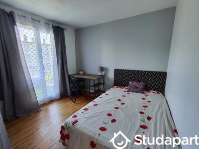 Chambre - 10 m² - 1 pièce