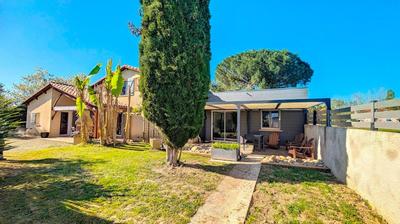 Maison - 160 m² - 8 pièces