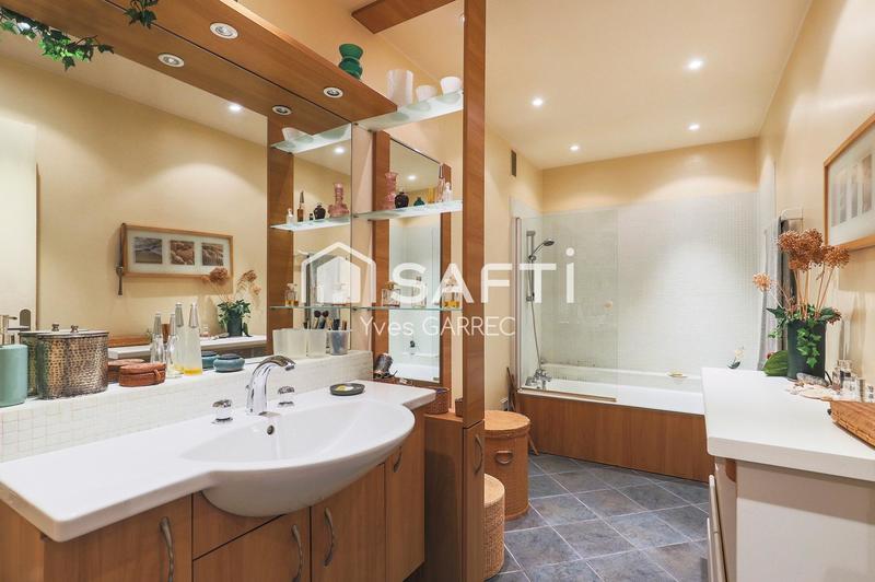 Appartement - 103 m² - 4 pièces