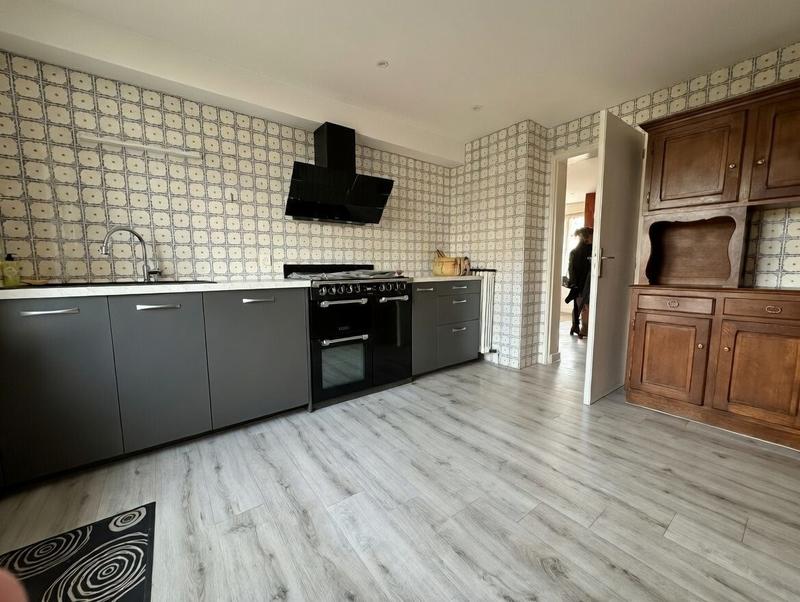 Maison ancienne - 142 m² - 7 pièces