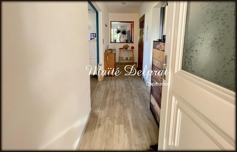 Maison - 218 m² - 10 pièces