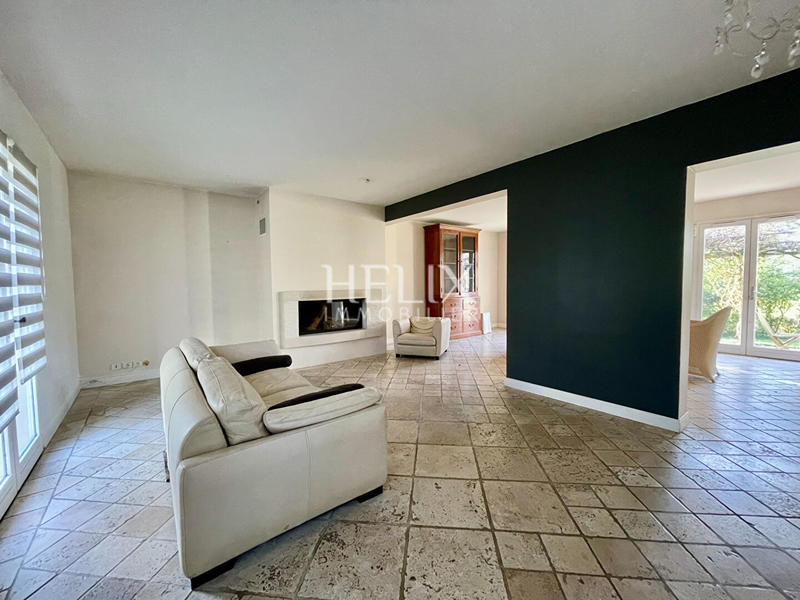 Maison - 160 m² - 8 pièces