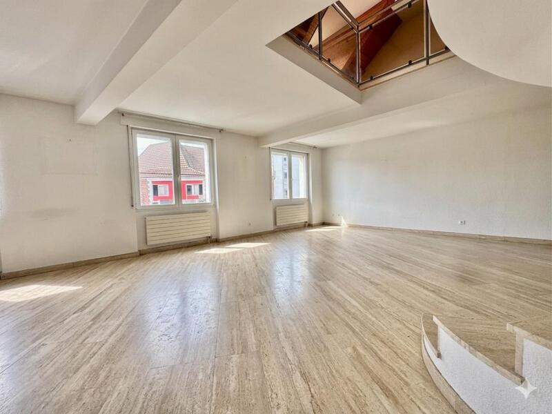 Appartement - 194 m² - 7 pièces