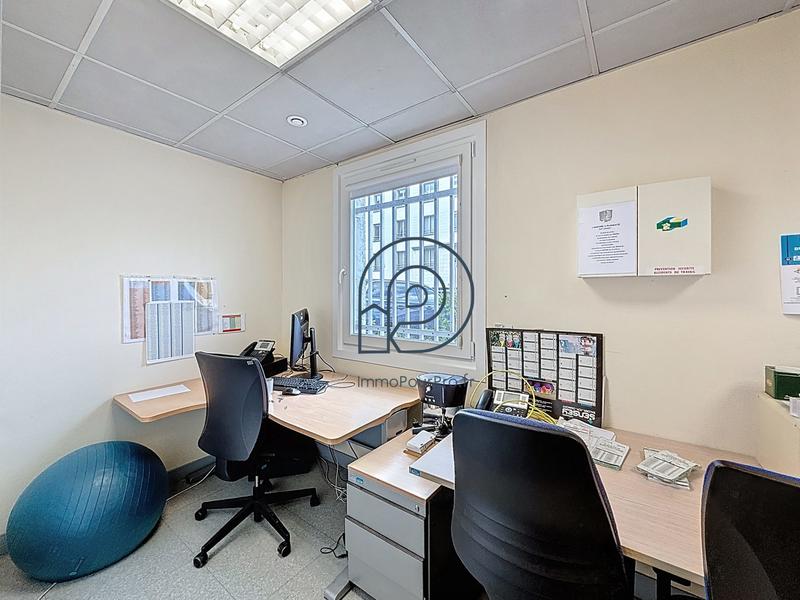 Local d'activités - 265 m²