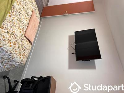 Chambre - 10 m² - 1 pièce